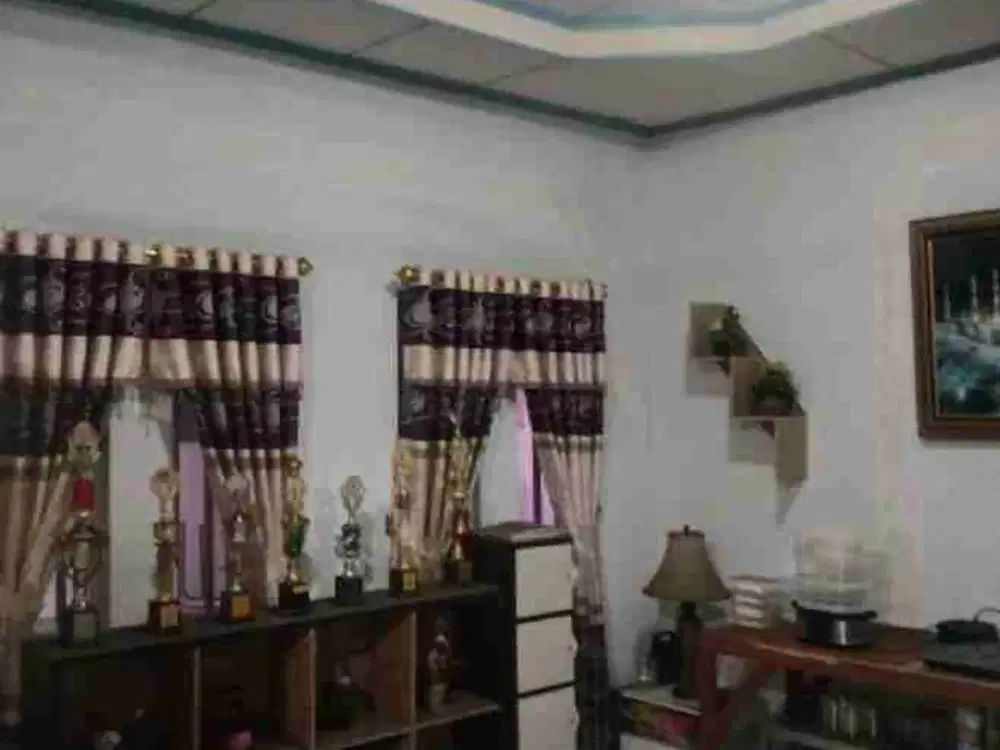 dijual rumah di kav polri jelambar