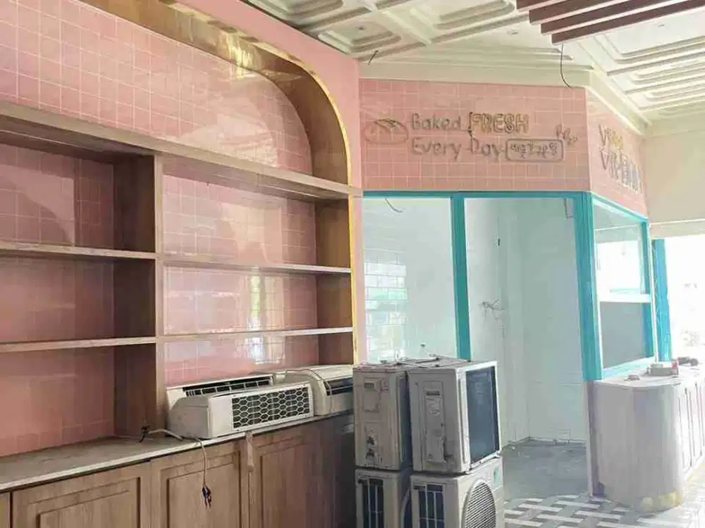 Disewakan Ruko 3,5lt Cocok u/ usaha kuliner, kantor dll Lokasi Strategis Pesaangrahan Jakarta