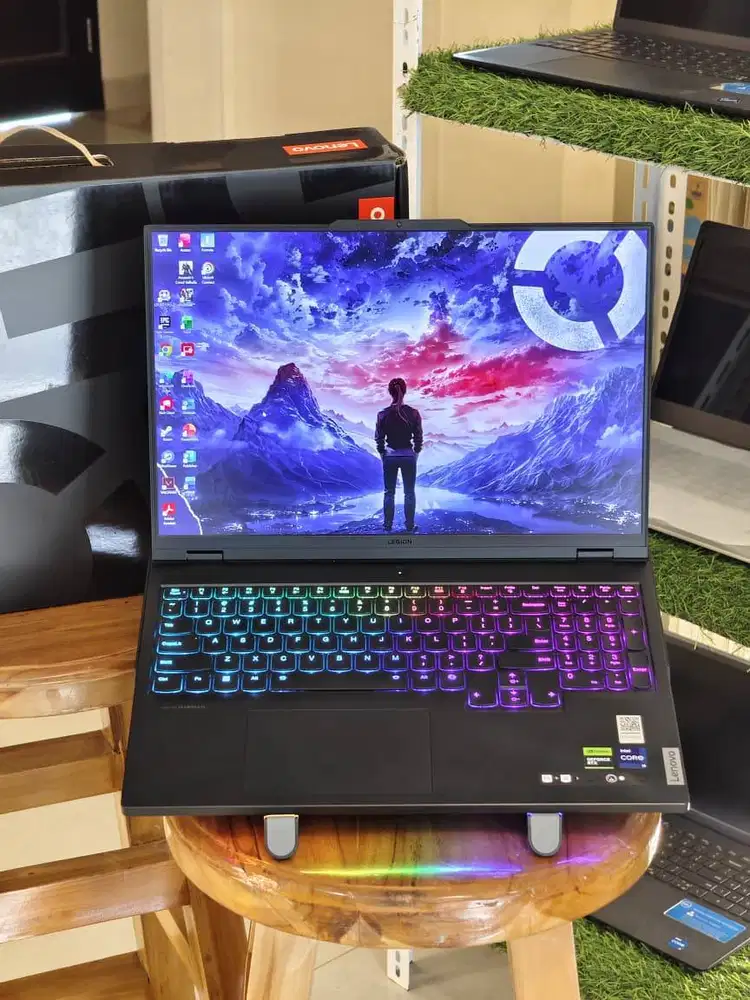 Laptop Gaming Multitasking Lenovo Legion Pro 7