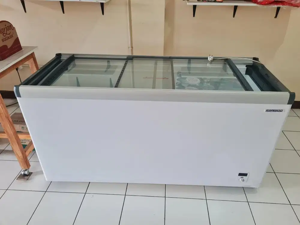 Freezer Sanwoo 619 Liter Kondisi Terawat