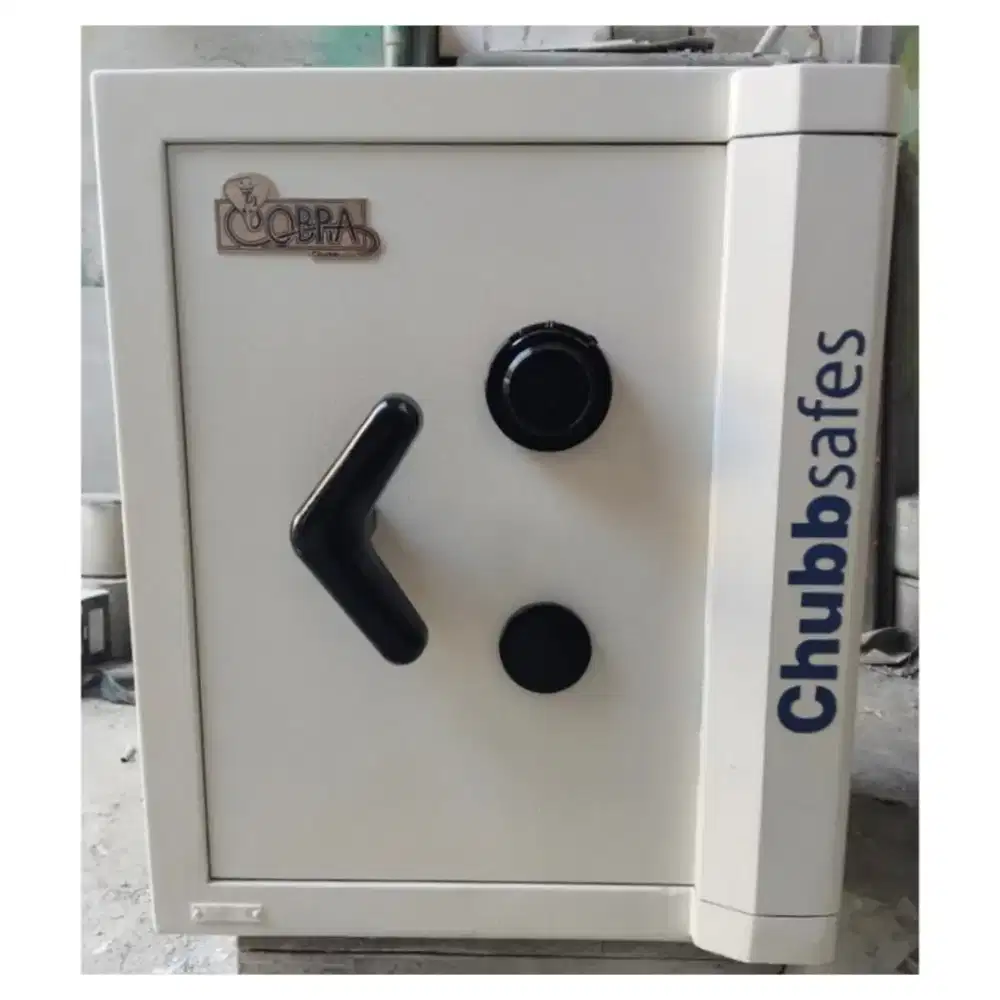 Brankas Chubb Cobra T. 60 cm Brangkas Chubbsafes Bekas Tahan Api