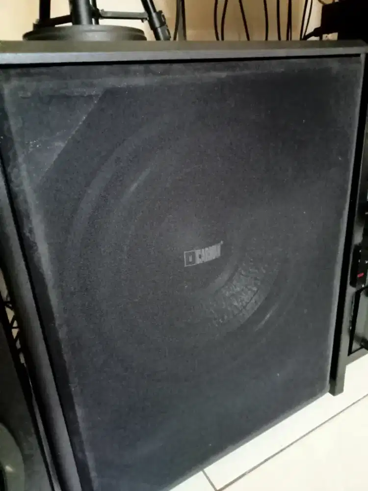 subwoofer aktif
