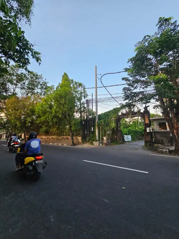 TANAH 7 ARE JALAN UTAMA HAYAM WURUK DEKAT RENONN