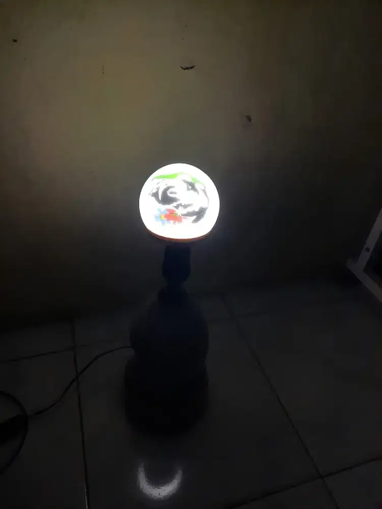 Lampu meja kramik lawas