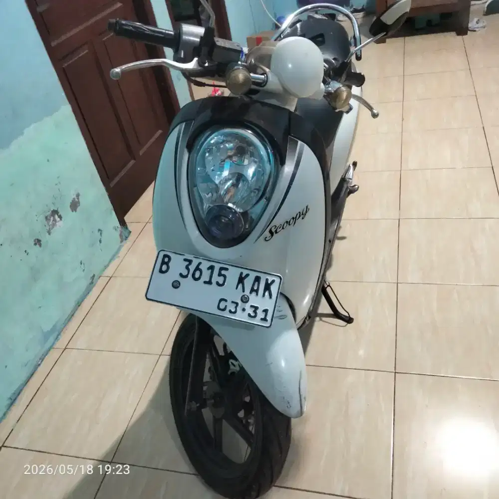 Scoopy karbu pajak on pondok gede.