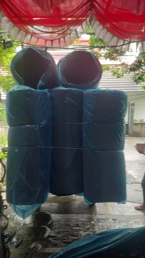 Bubble Wrap Ukuran 125 x 50 Meter berat 3kg Warna Hitam