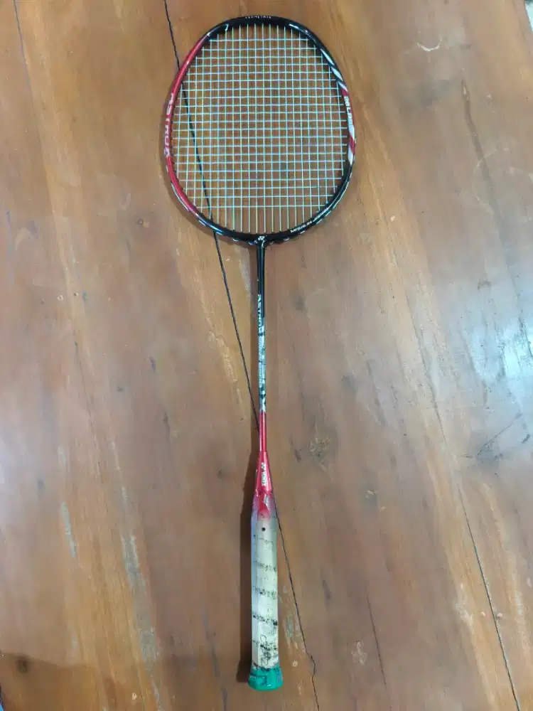 Raket Yonex Astrox Tour 8500