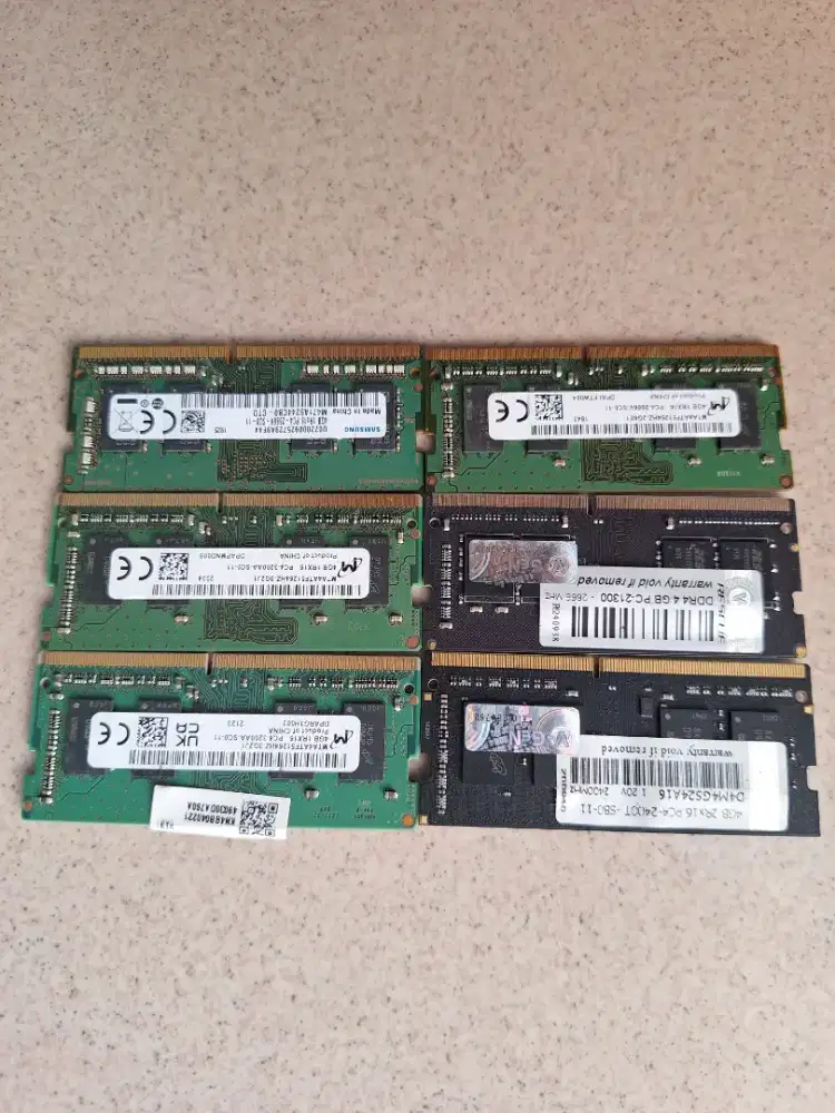 Bismillah di jual ram laptop ddr4 4gb kondisi ok tes oke