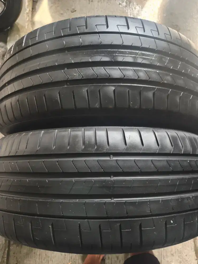 Pirelli pzero 235 50 Ring 19