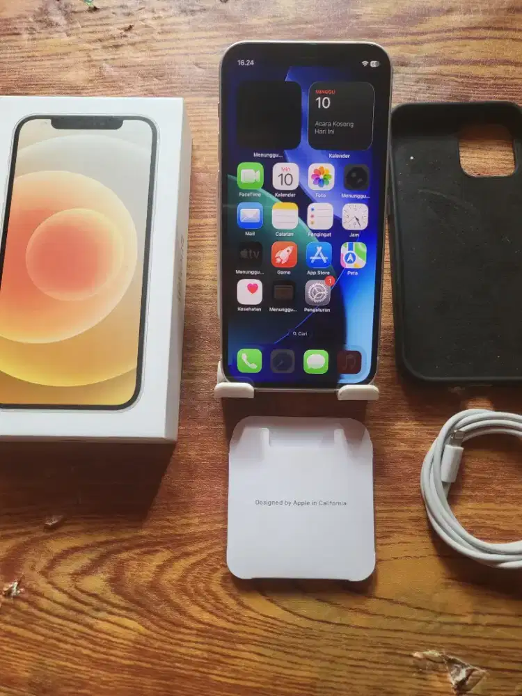 Iphone 12 mini 64gb white inter beacukai mulus nominus bisa tt android