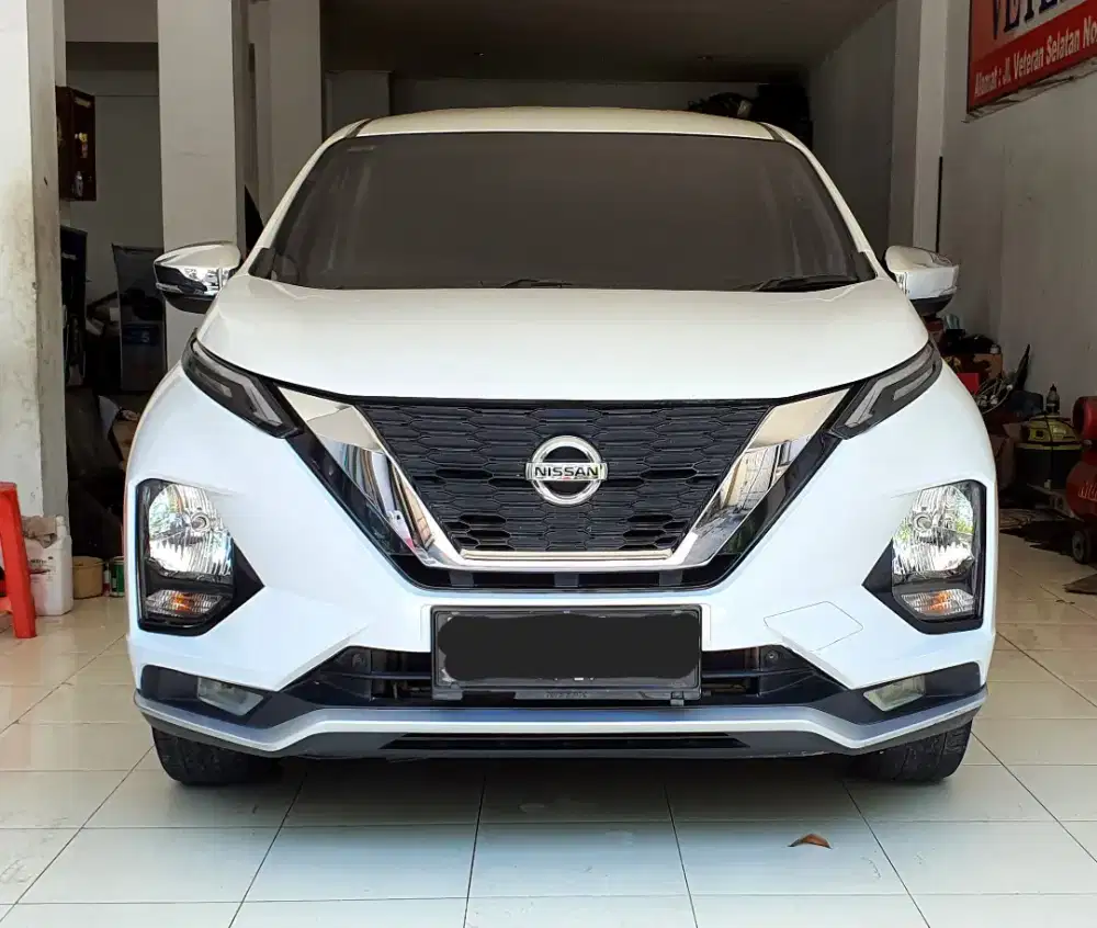 [ DP 7Jt ] Nissan Livina VL matic Tipe Tertinggi