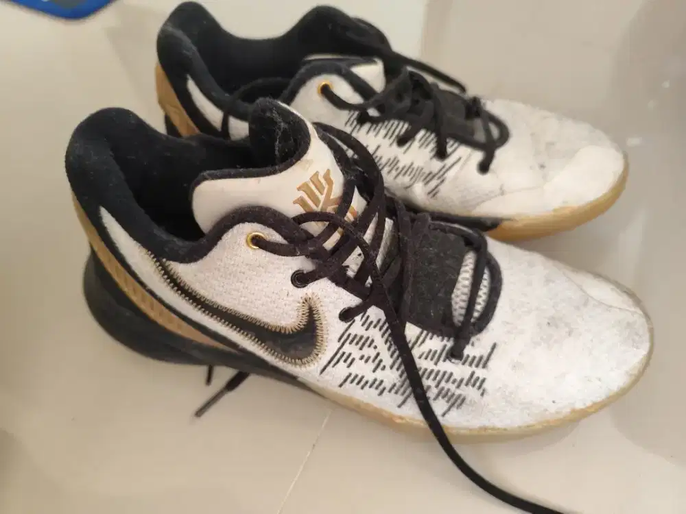 Nike Kyrie irving