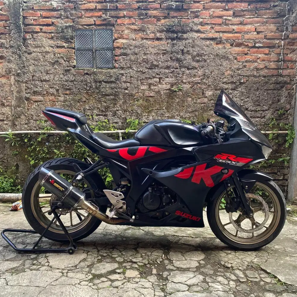 gsx 150 tahun 2017 Plat B BPKB only