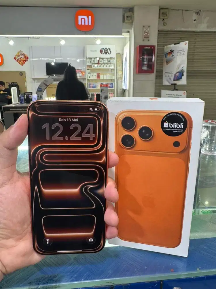 iPhone 17 ProMax 256 ibox garansi on April 2027
