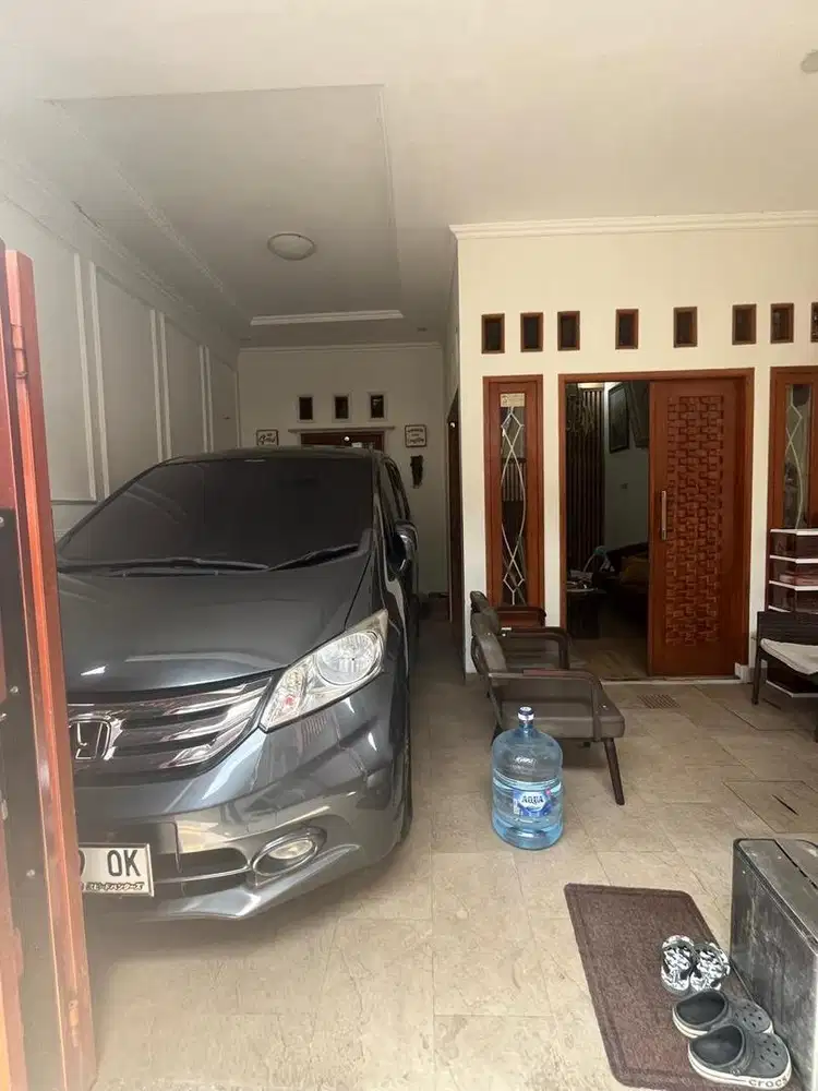 Dijual rumah rawabelong