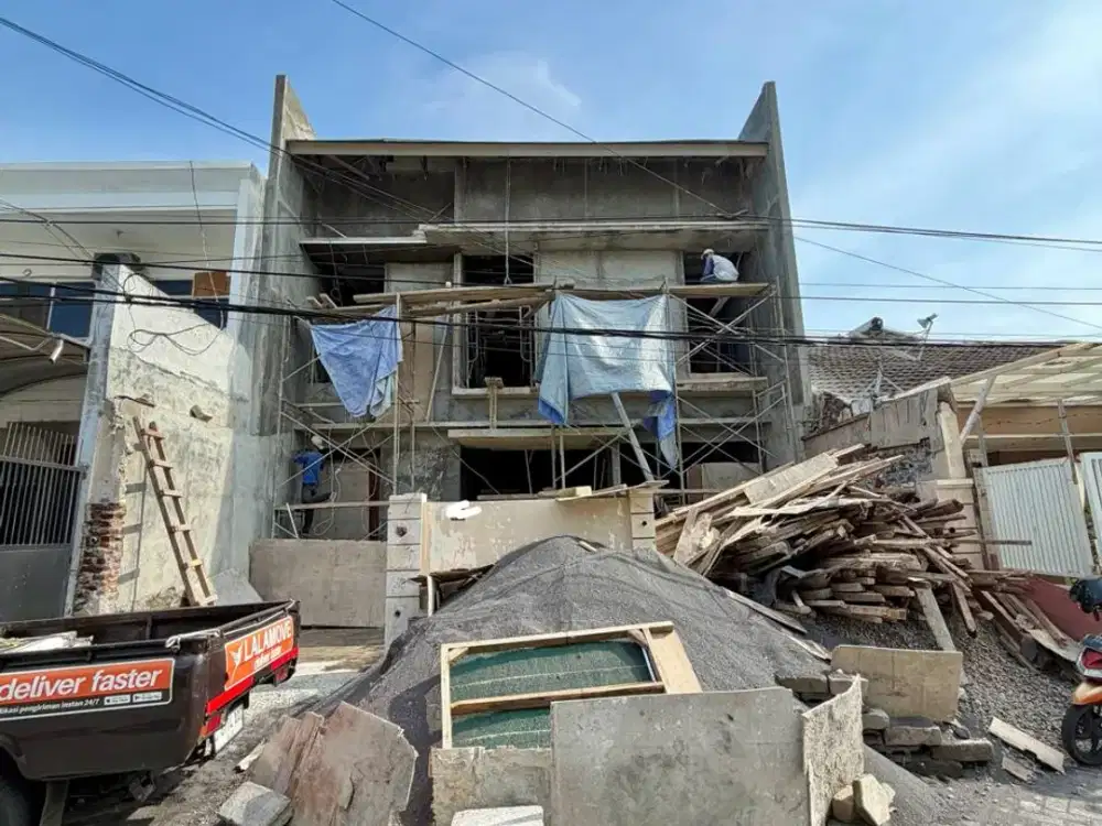 Rumah baru modern di Sutorejo Tengah lebar 9