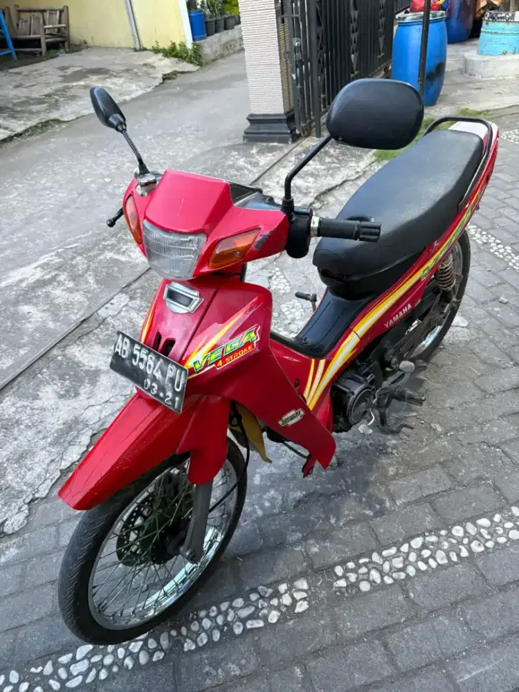 Yamaha Vega R THN 2002 plat AB sleman