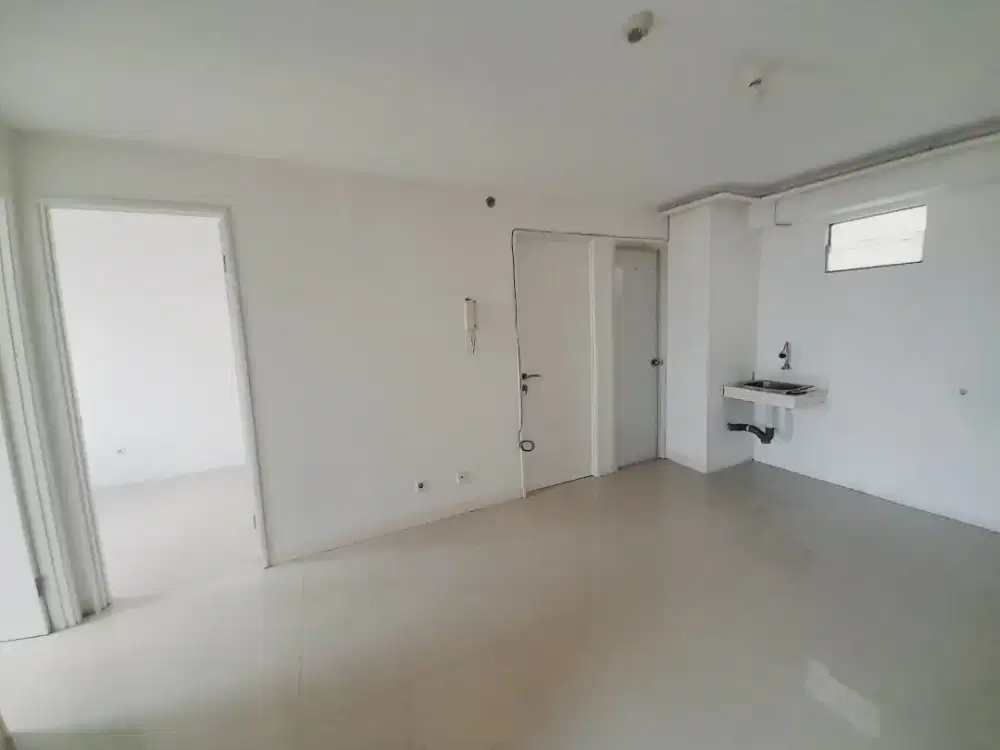 Dijual unit type 3BR kosongan BASSURA CITY diatas mall