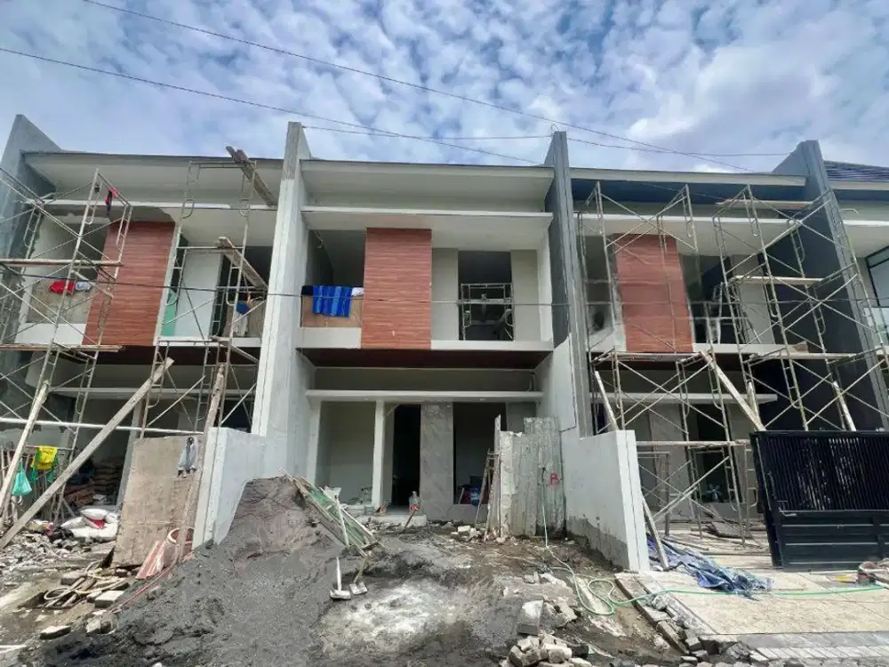 4 unit, Rumah baru modern di Panjang Jiwo Permai