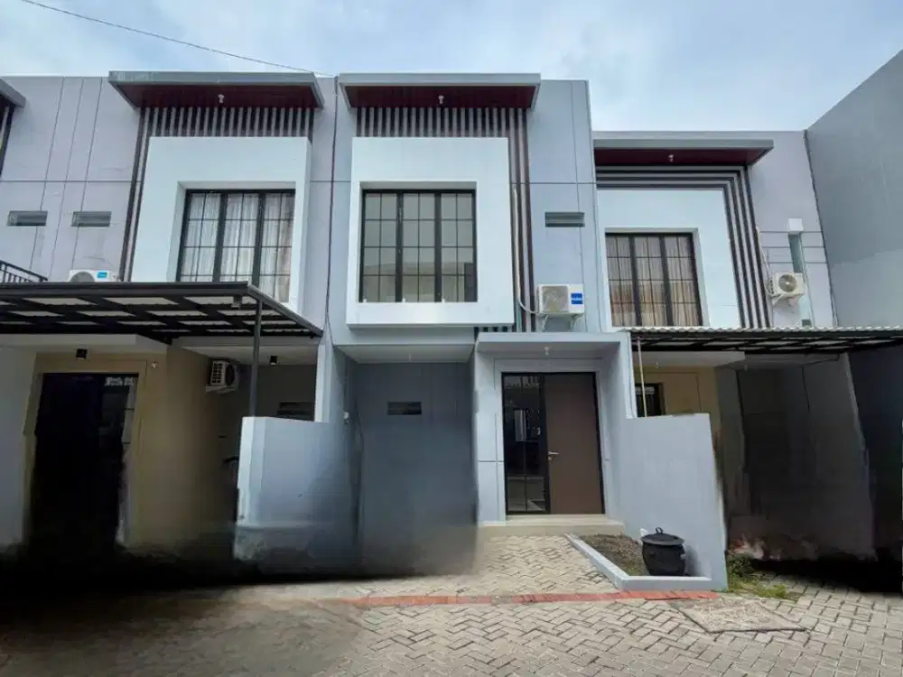 Disewakan, Rumah 2 lantai Regency One Babatan Pantai