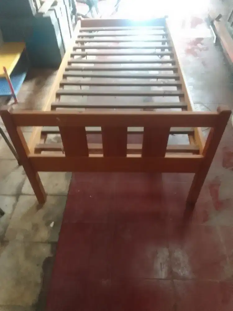 Dipan kayu120 x 200