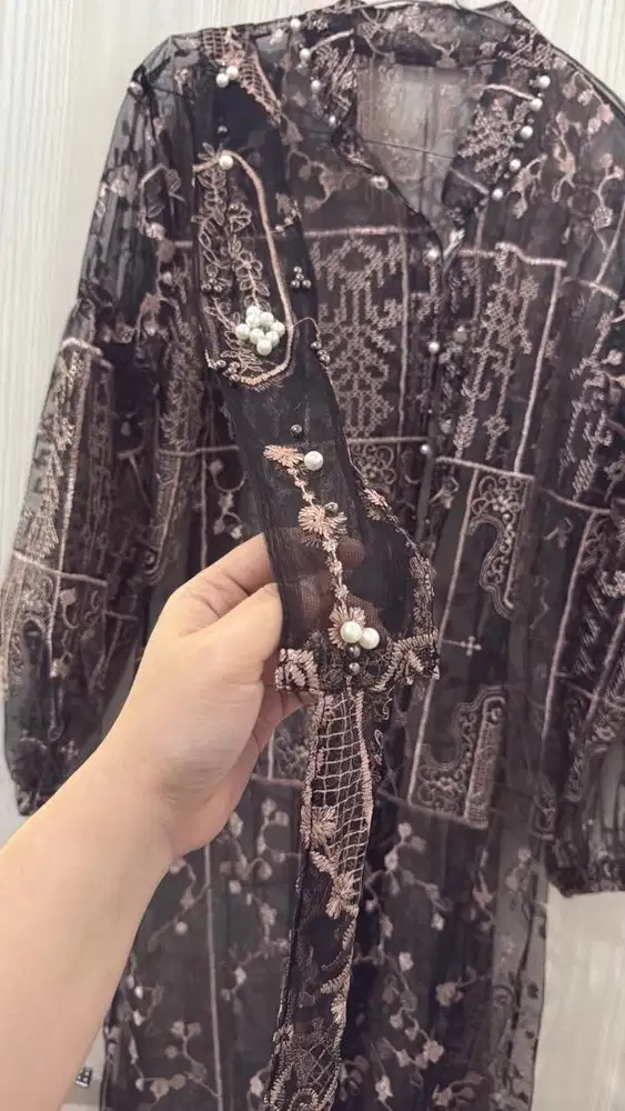 Outer kebaya hitam