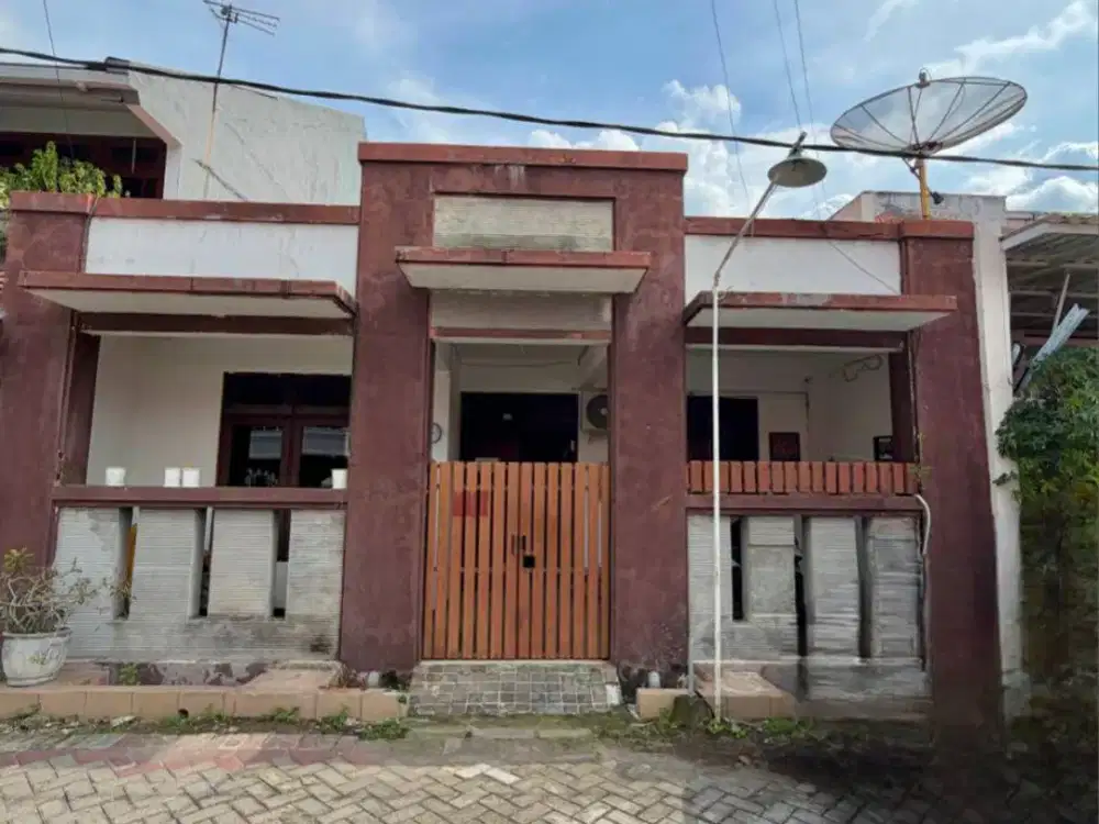 Rumah Kos Aktif 2 lantai di Mulyosari Utara
