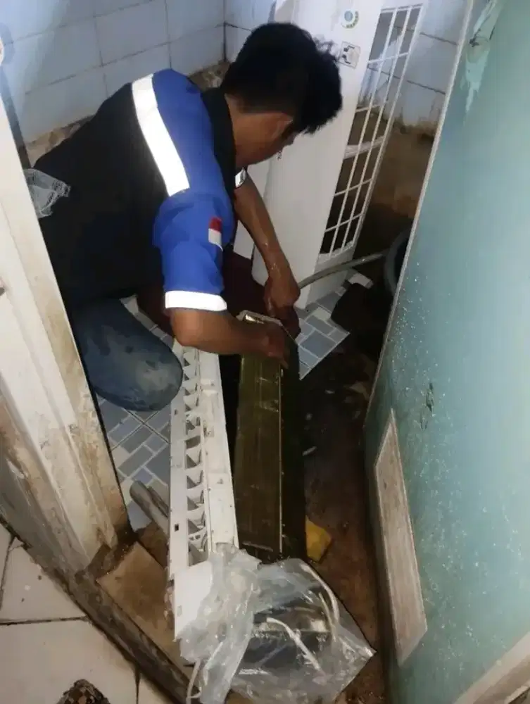 Service AC panggilan, mesin cuci dan kulkas dan pompa air