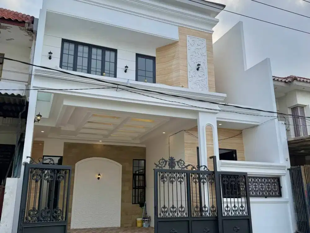 Rumah baru Classic-style di Babatan Pantai, Kenjeran