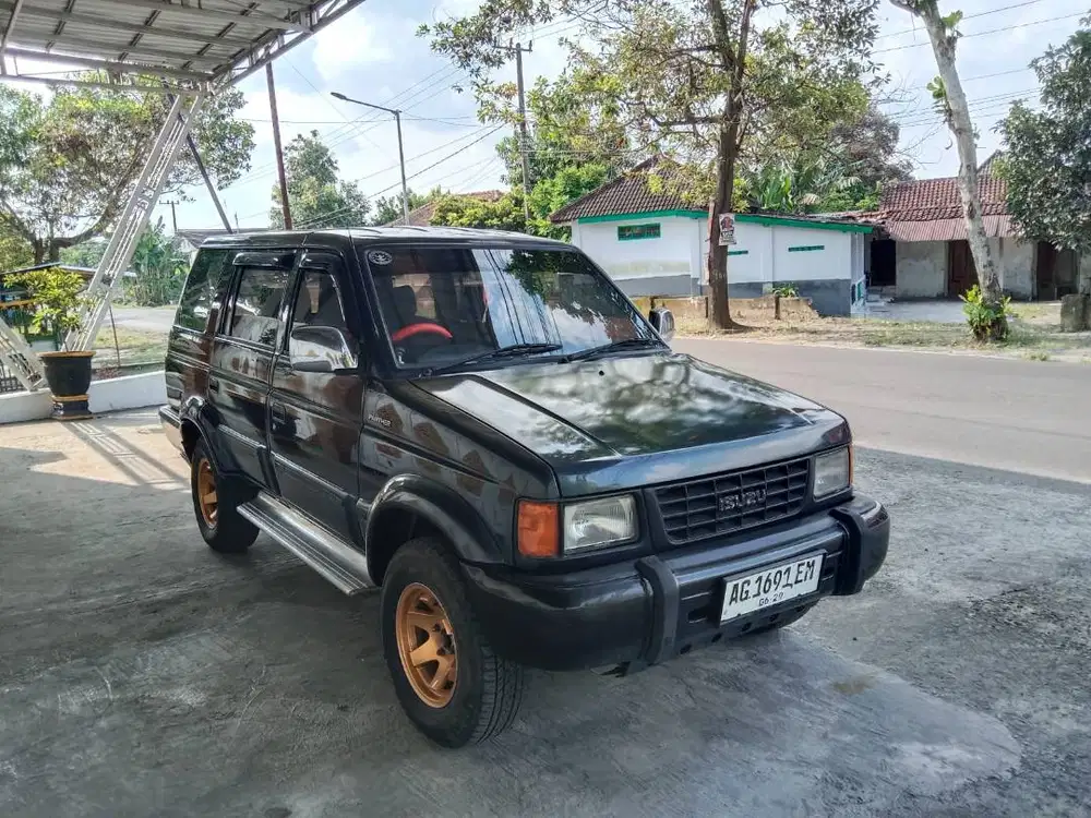 Isuzu Panther 2.5 hi Sporty 1997 sis bisa tukar tambah sekoto badas