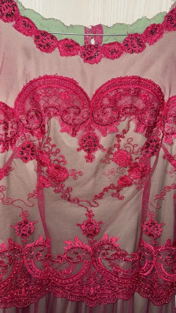 Dress kebaya fuchia