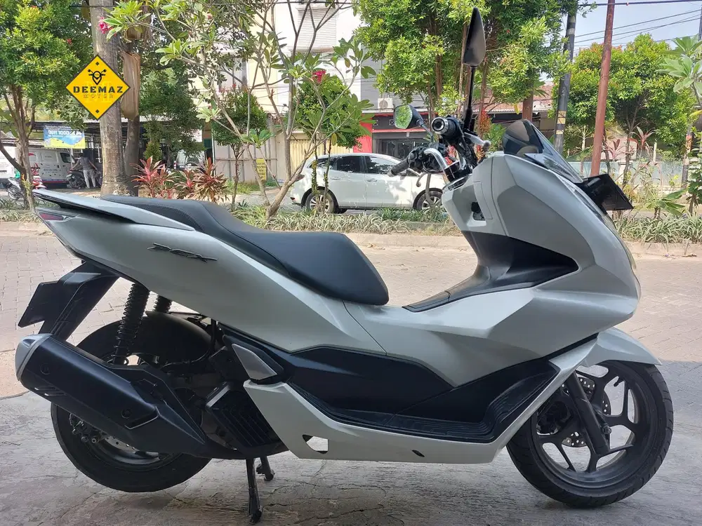 (DP 500 Rb)‼️ PCX 160 CBS Putih 2022 Cash, Kredit & Tukar Tambah