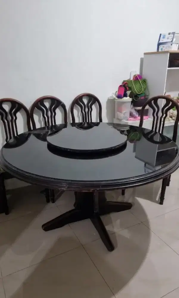 MEJA MAKAN BUNDAR 6 SEATS