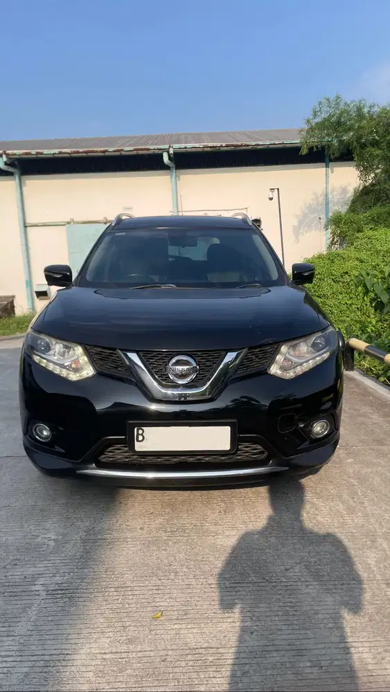 Nissan X-Trail 2.5 AT TERMURAH