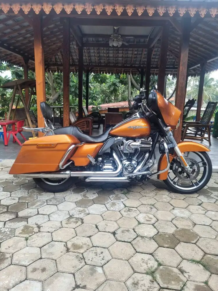 DIJUAL HERLEY DAVIDSON STREET GLIDE