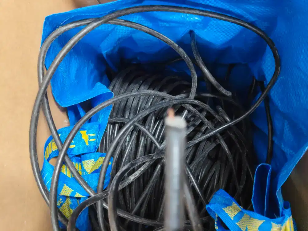 Kabel antena TV masih panjang baru