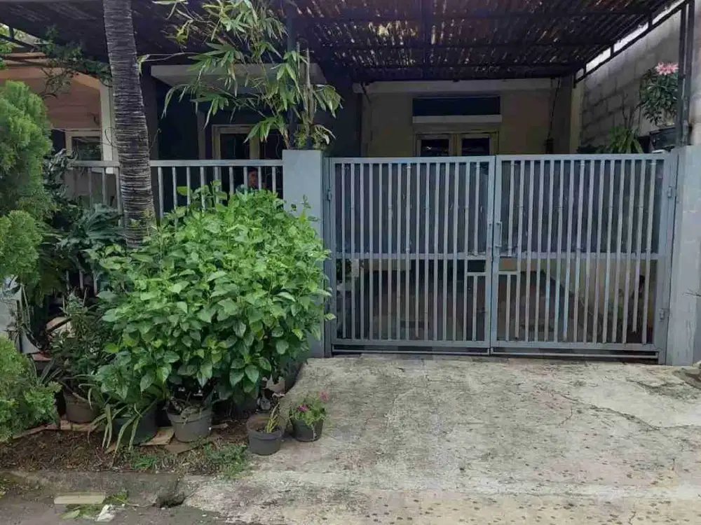 Rumah 1¼ Lantai di Cluster Ifolia, Harapan Indah, Bekasi