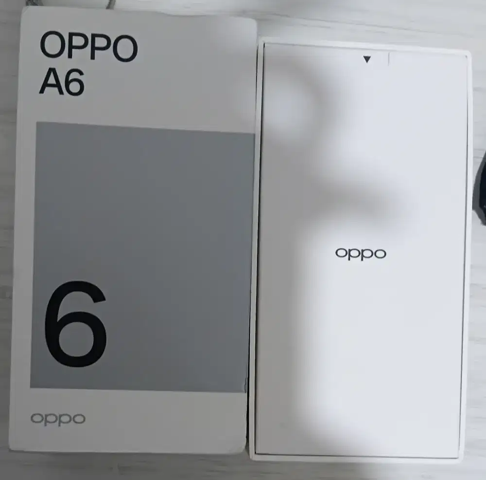 Oppo A6 Gress baru 2 minggu