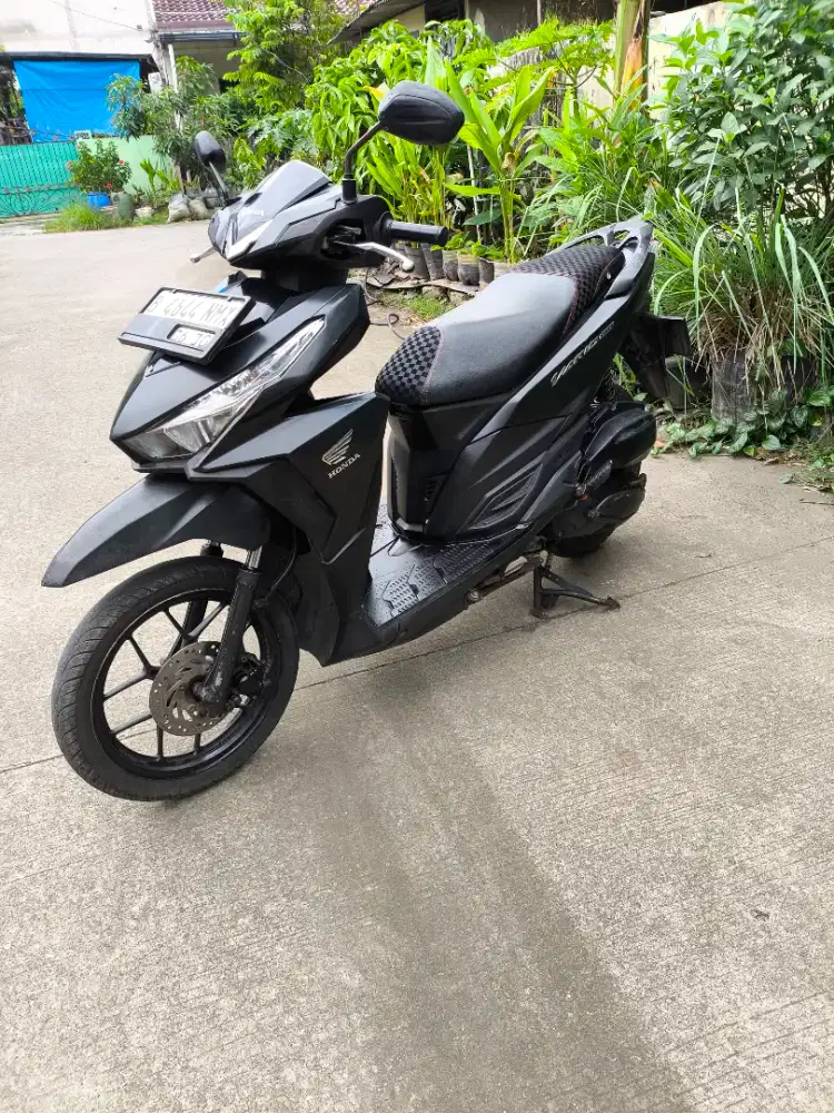 Vario led old 150 thn 2015 pjk idup