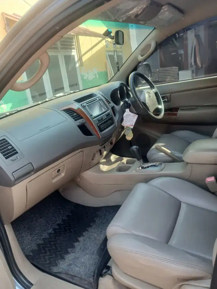 Toyota Fortuner 2010 Diesel