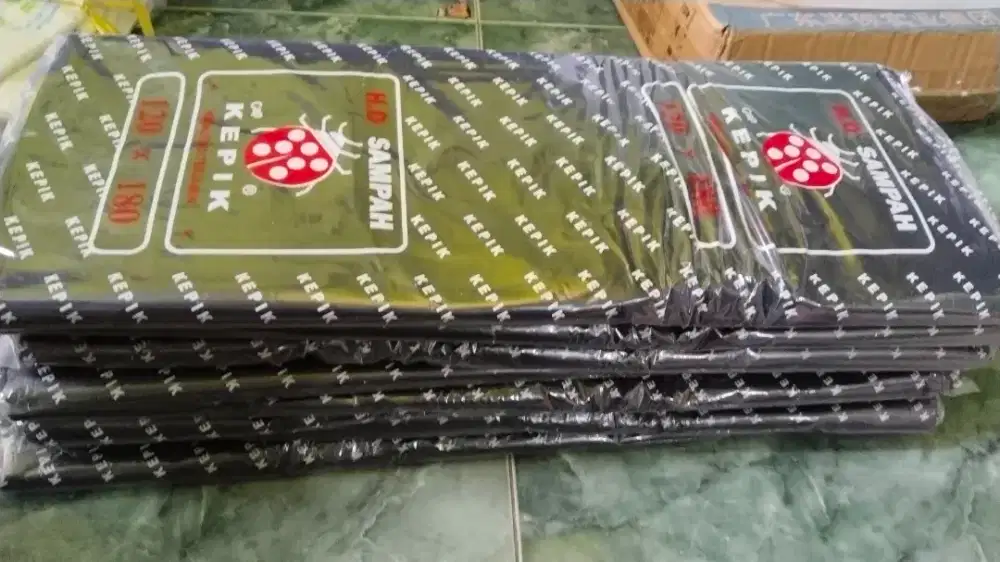 Plastik sampah uk. 120*180 cap kepik