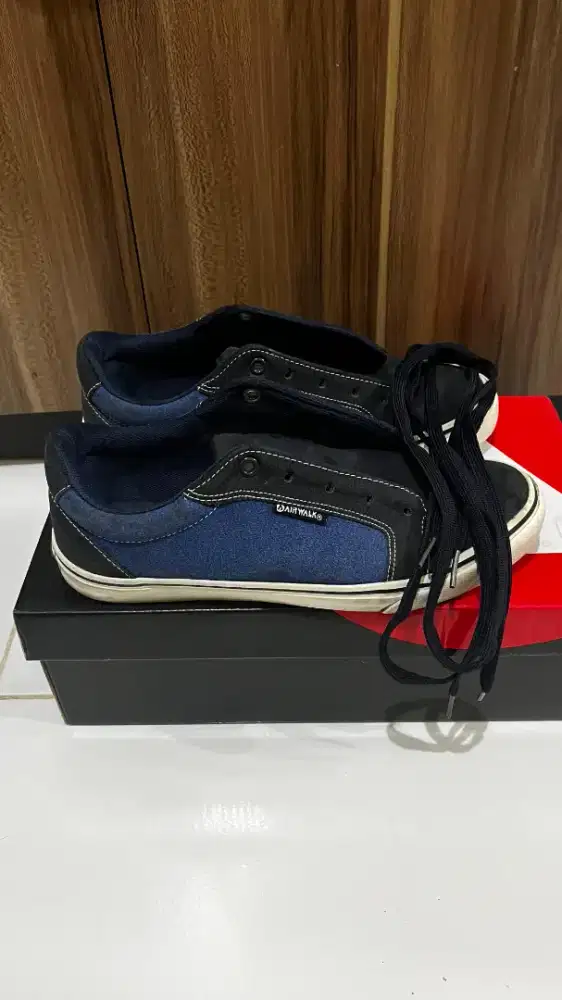 Sepatu AirWalk Pria