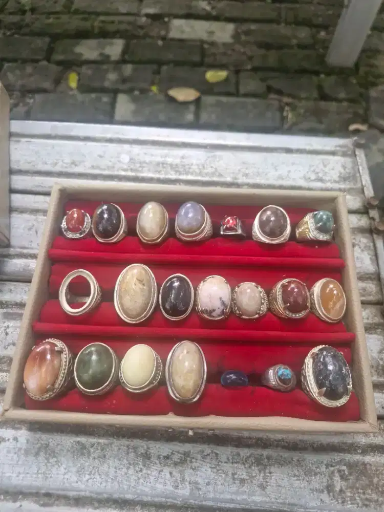 Dijual Batu Koleksi