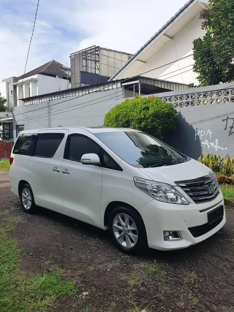 Alphard Thn 2013, Putih Metalik, km 14335