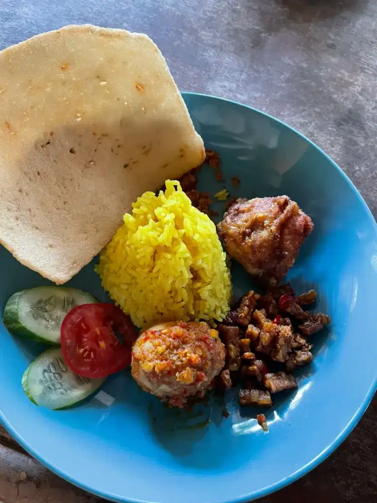 Di cari yang bisa masak ala warteg