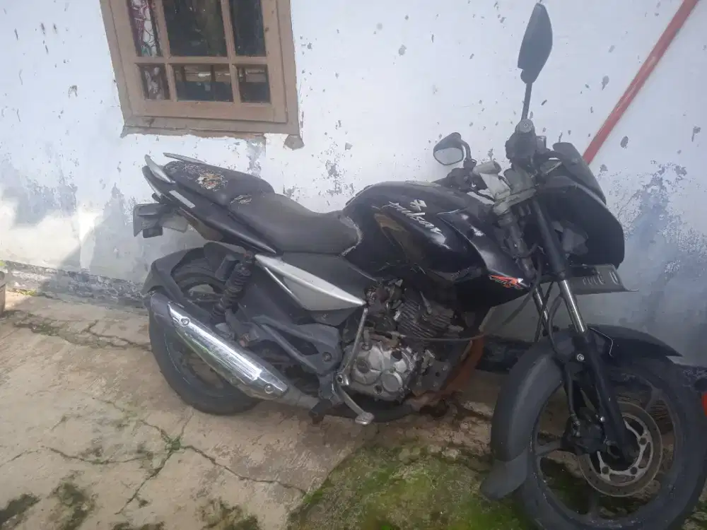 Bajaj pulsar 135 LS