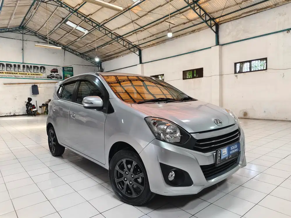 (Low km 33 Rb) Daihatsu AYLA X 1.0 Bensin AT 2021 silver original