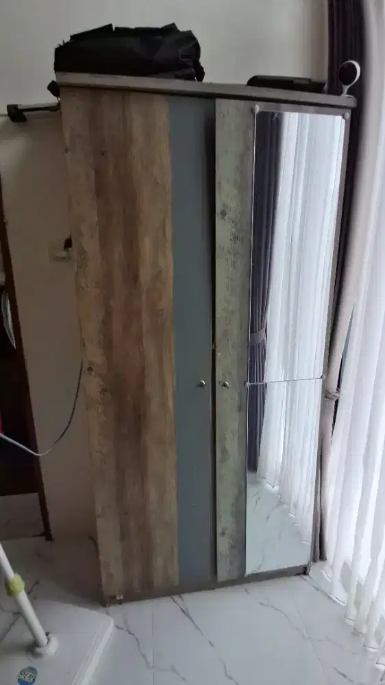 Lemari Baju  2 pintu