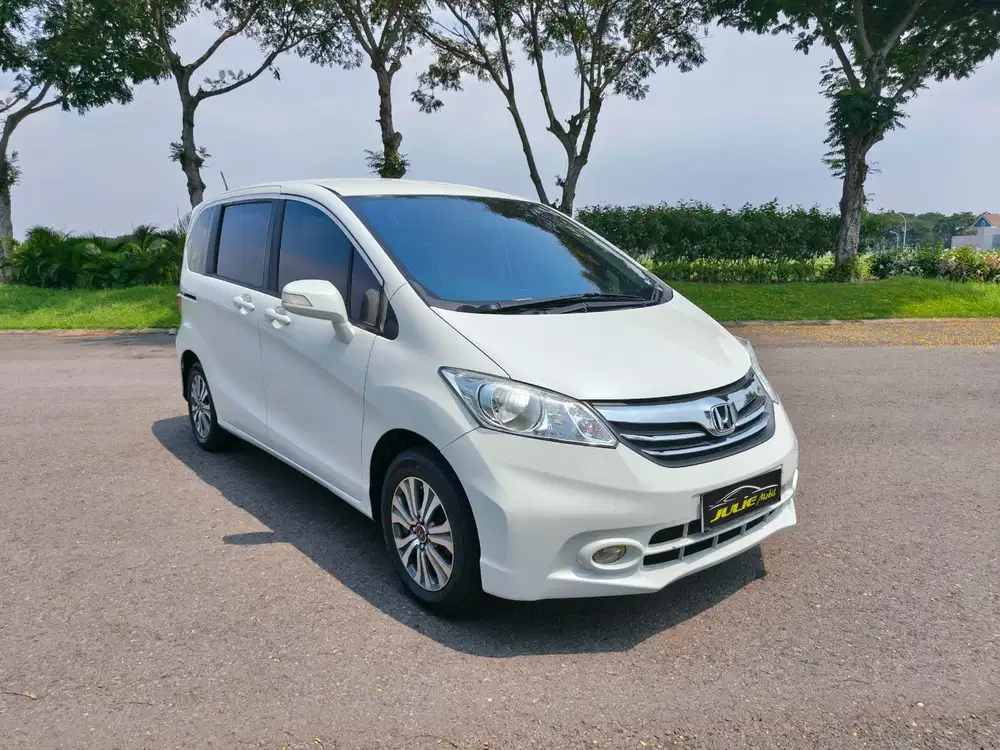 Honda Freed 2013 Bensin