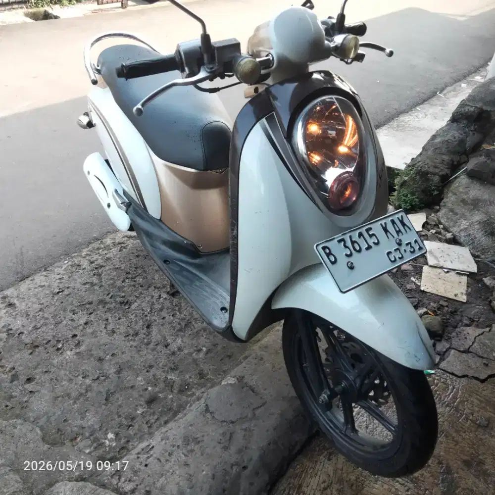 Scoopy karbu pajak on pondok gede.